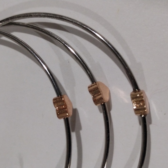 American Eagle Women's Bracelet Set – 3 Heart Bangles, Gold & Silver Jewelry - Picture 7 of 9